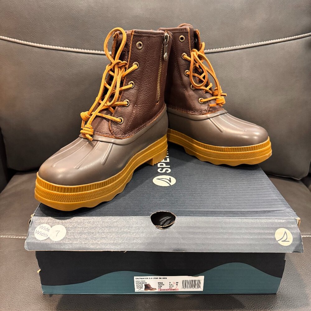 NIB Sperry Saltwater 2.0 Women's Leather Boot Dark Brown Size 7W